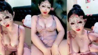 Bokep Indo Zaza Lagi Sange Buru Temenin Doi Ngocok Meki Dream
